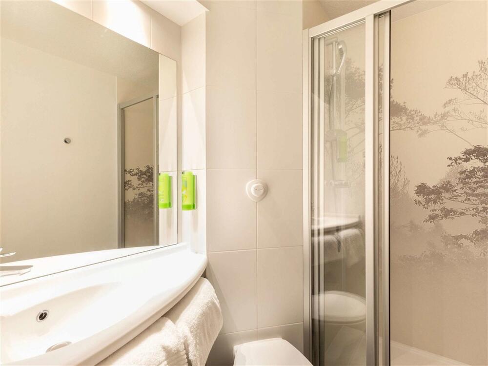 Foto del baño de Greet Hotel Beaune