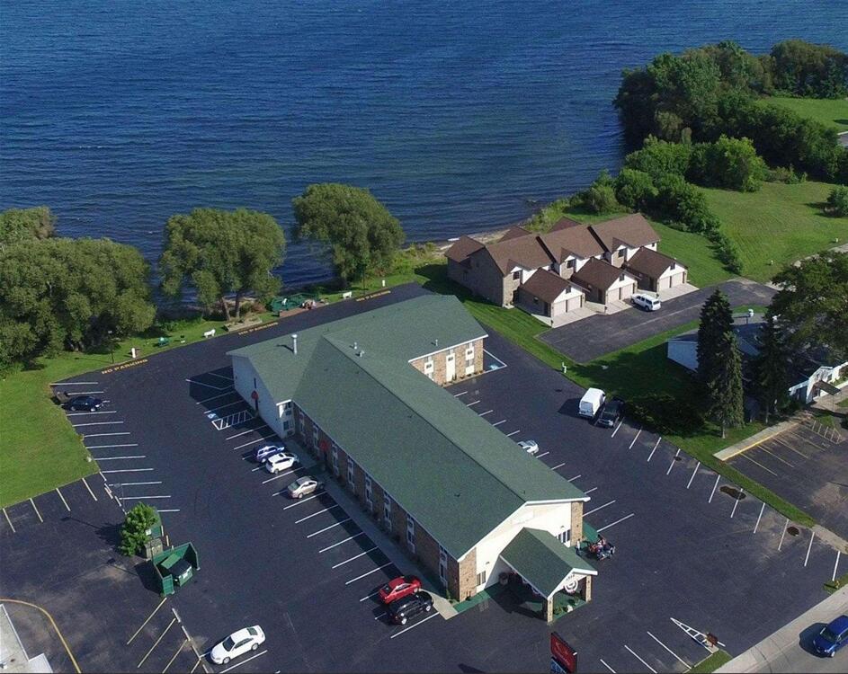Foto del exterior de Hotel Econo Lodge On the Bay