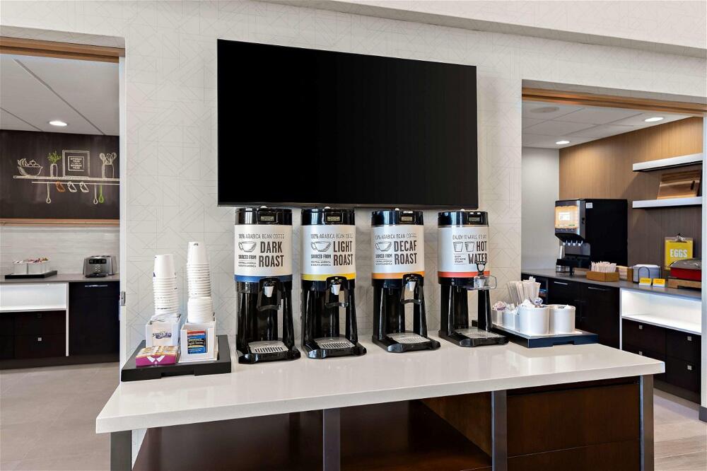 Dining – Hotel Hampton Inn &amp;amp; Suites Petoskey