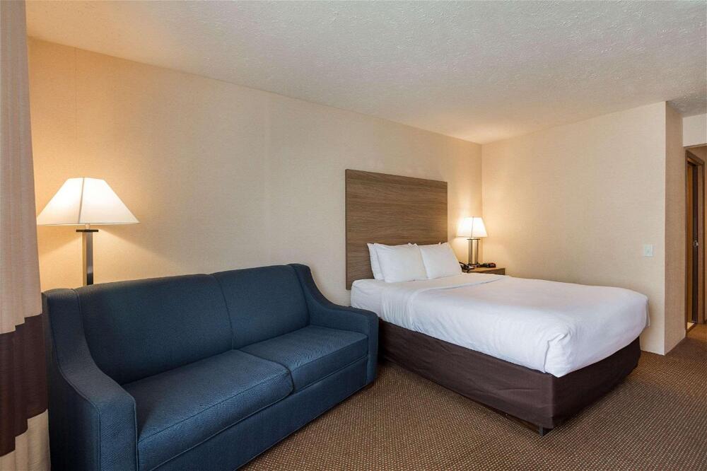 Room – Hotel Quality Inn
