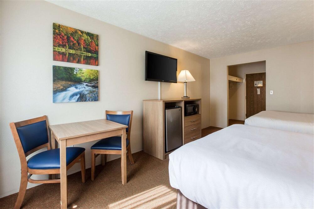 Room – Hotel Quality Inn