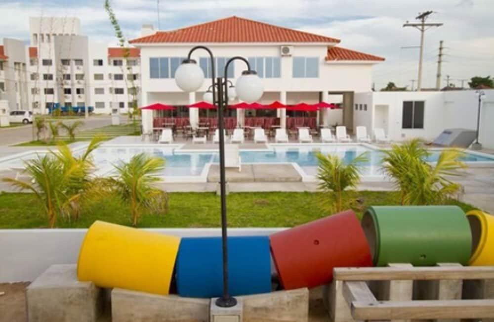 Foto de los servicios de Aparthotel Terranova Suites