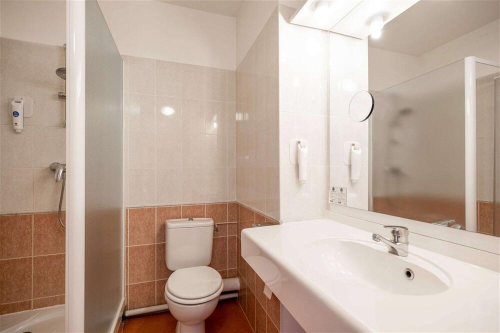 Foto del baño de Comfort Hotel Saintes