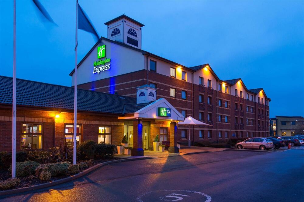 Foto del exterior de Holiday Inn Express Derby Pride Park, an IHG Hotel