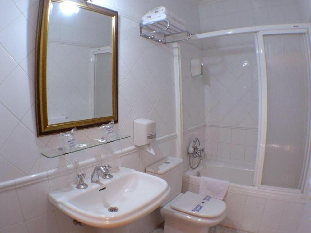 Foto del baño de Hostal Canovas