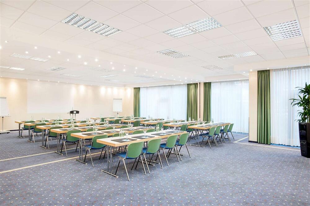 Foto de los servicios de Hotel NH Oberhausen