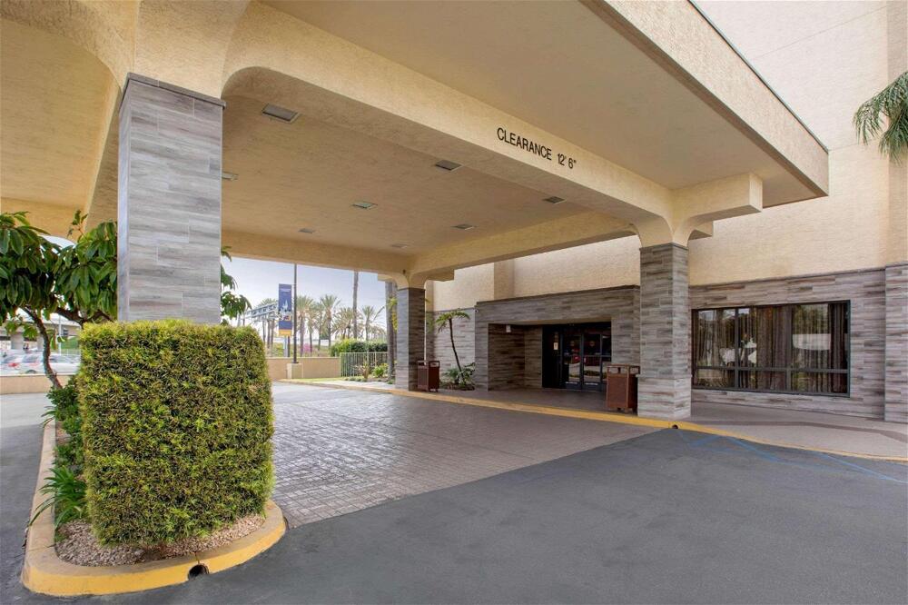 Foto del exterior de Comfort Inn Anaheim Resort