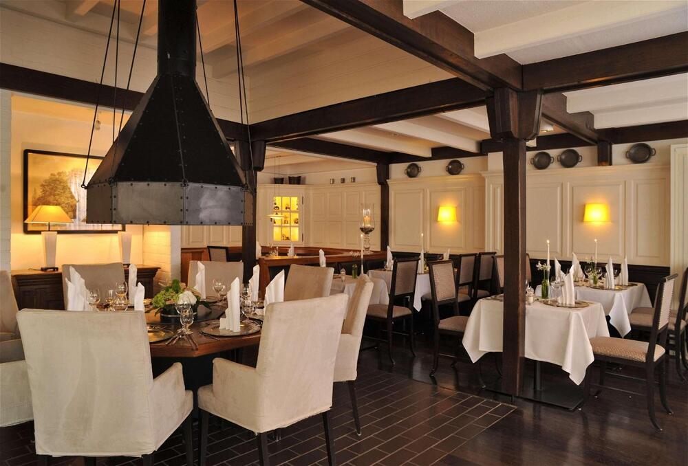 Foto de restauración de Best Western Premier Parkhotel Kronsberg