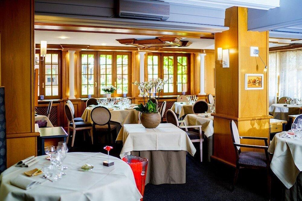 Foto de restauración de Hotel - Restaurant Le Cerf &amp;amp; Spa