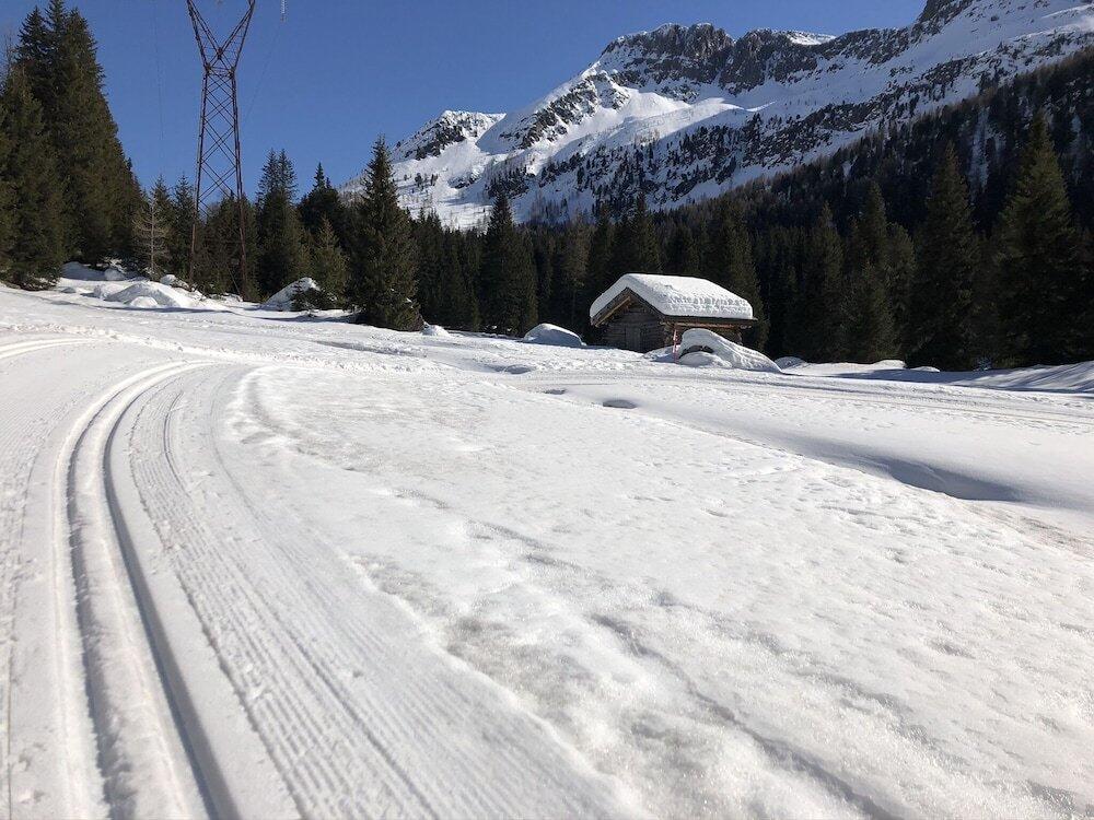 Foto de los servicios de Alpine Touring Hotel