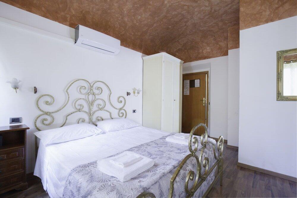 Foto de una habitación de PICCOLO HOTEL Con Access ZTL !!! Ɲel Ƈentro Storico di Ƒirenze !!!