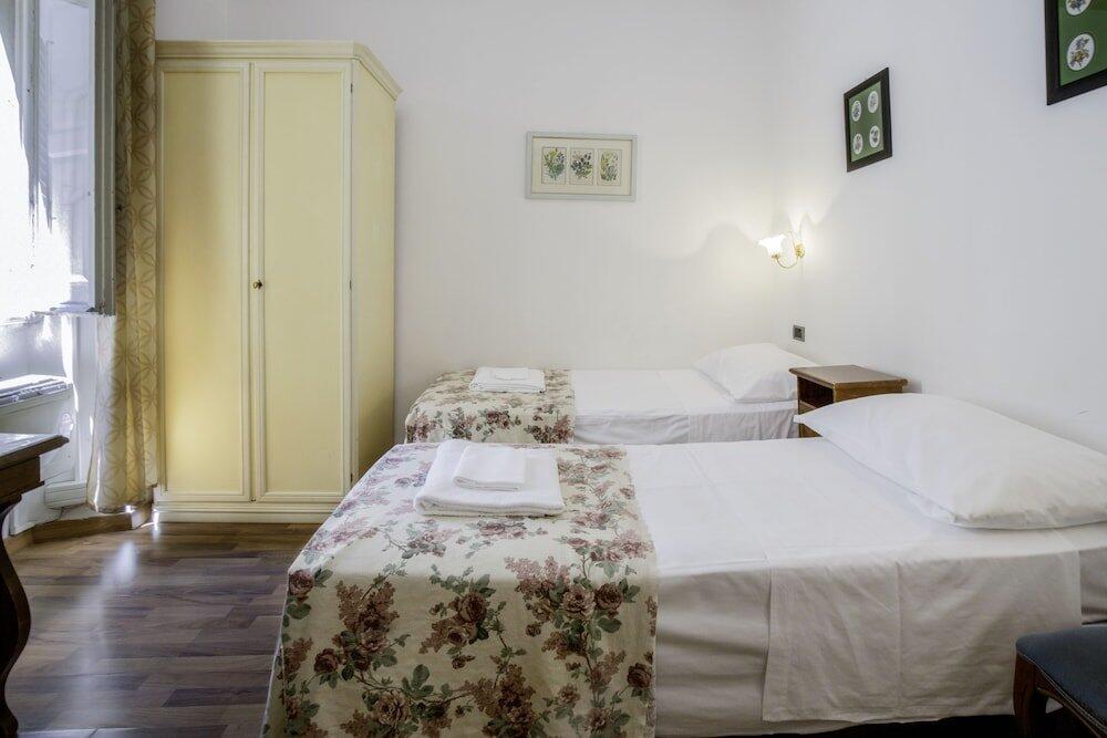 Foto de una habitación de PICCOLO HOTEL Con Access ZTL !!! Ɲel Ƈentro Storico di Ƒirenze !!!