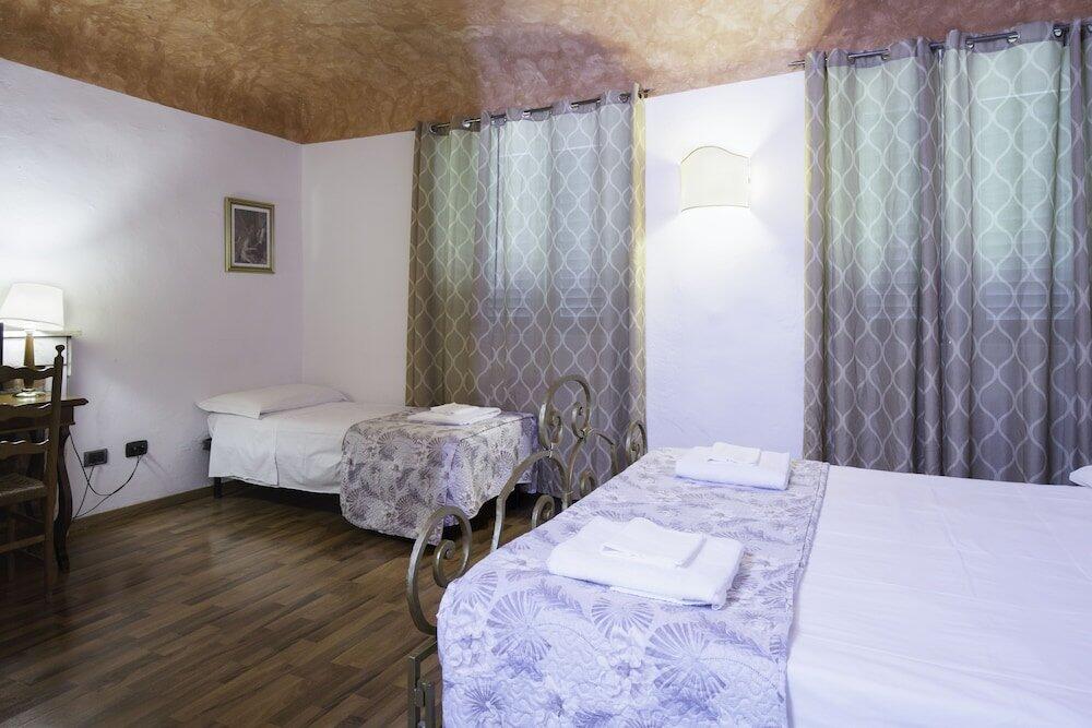 Foto de una habitación de PICCOLO HOTEL Con Access ZTL !!! Ɲel Ƈentro Storico di Ƒirenze !!!