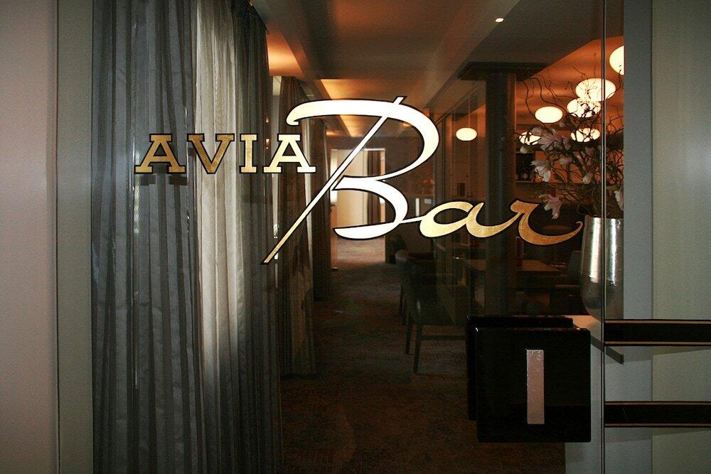 Foto de restauración de AVIA Hotel