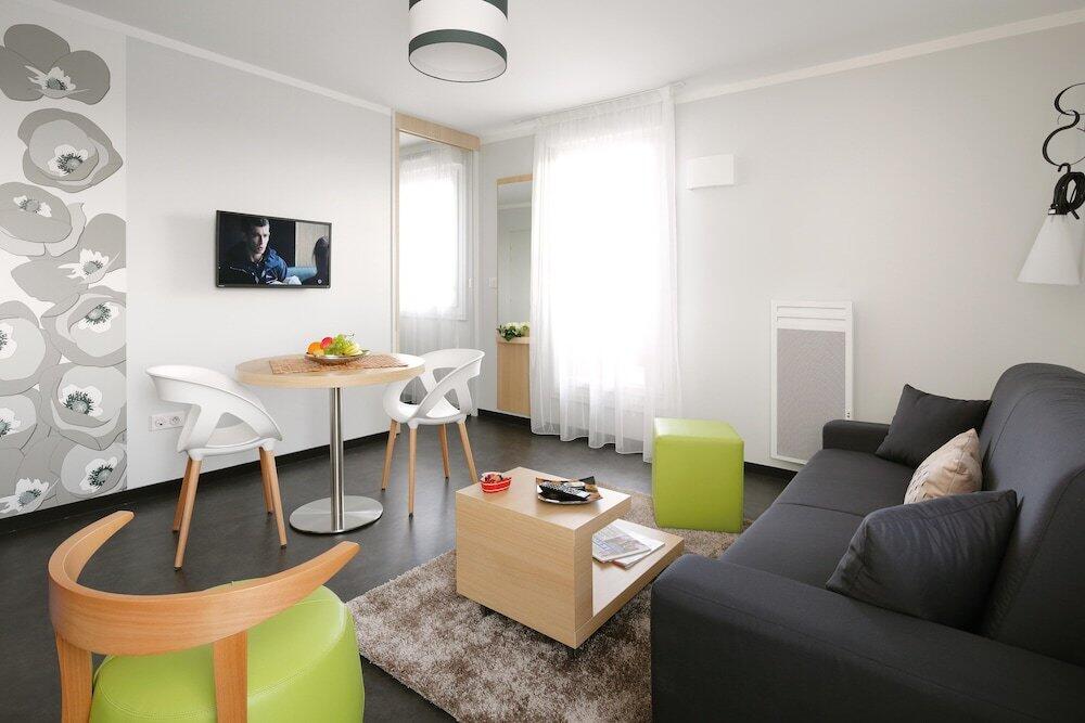 Foto de una habitación de Appart&amp;#039;City Classic Reims Parc des Expositions