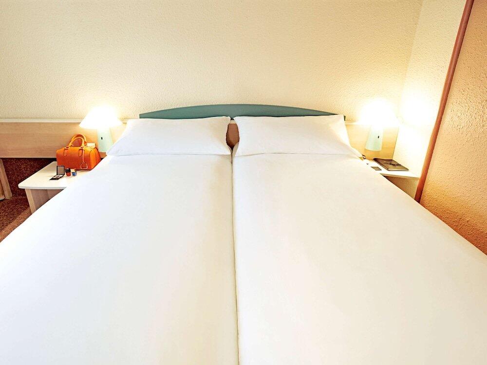 Room – Hotel ibis Narbonne