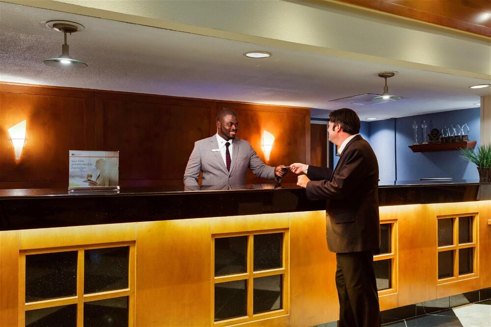 Foto de las zonas nobles de Hotel Crowne Plaza Fort Myers At Bell Tower Shops