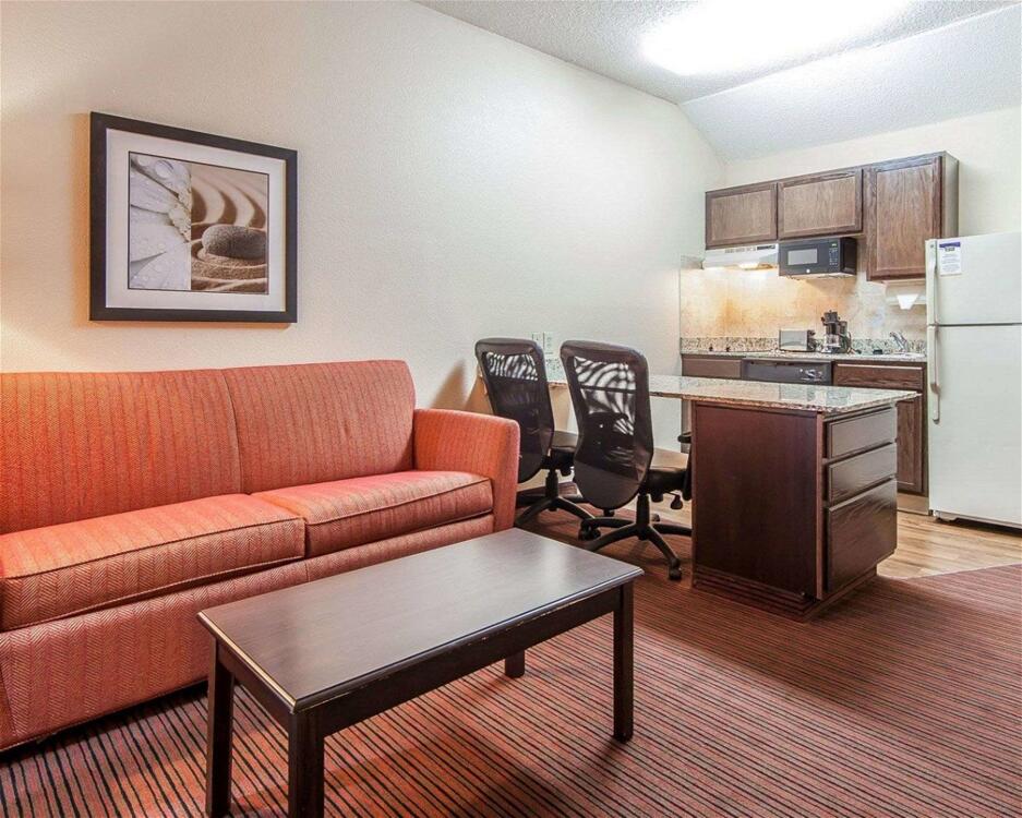 Foto de una habitación de Hotel MainStay Suites Knoxville Airport
