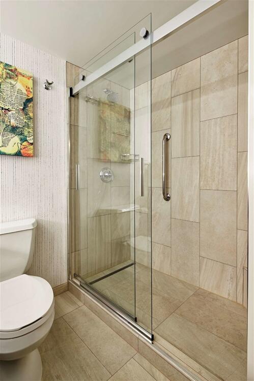 Foto del baño de Hotel Embassy Suites Washington D.C. - at the Chevy Chase Pavilion