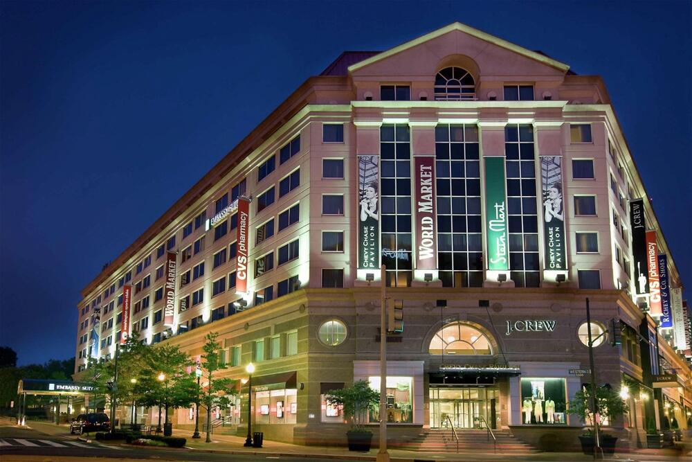 Foto del exterior de Hotel Embassy Suites Washington D.C. - at the Chevy Chase Pavilion