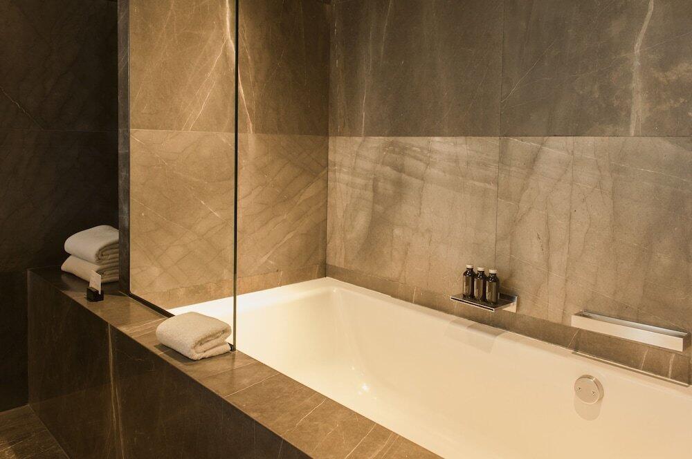 Foto del baño de Hotel Habita MTY