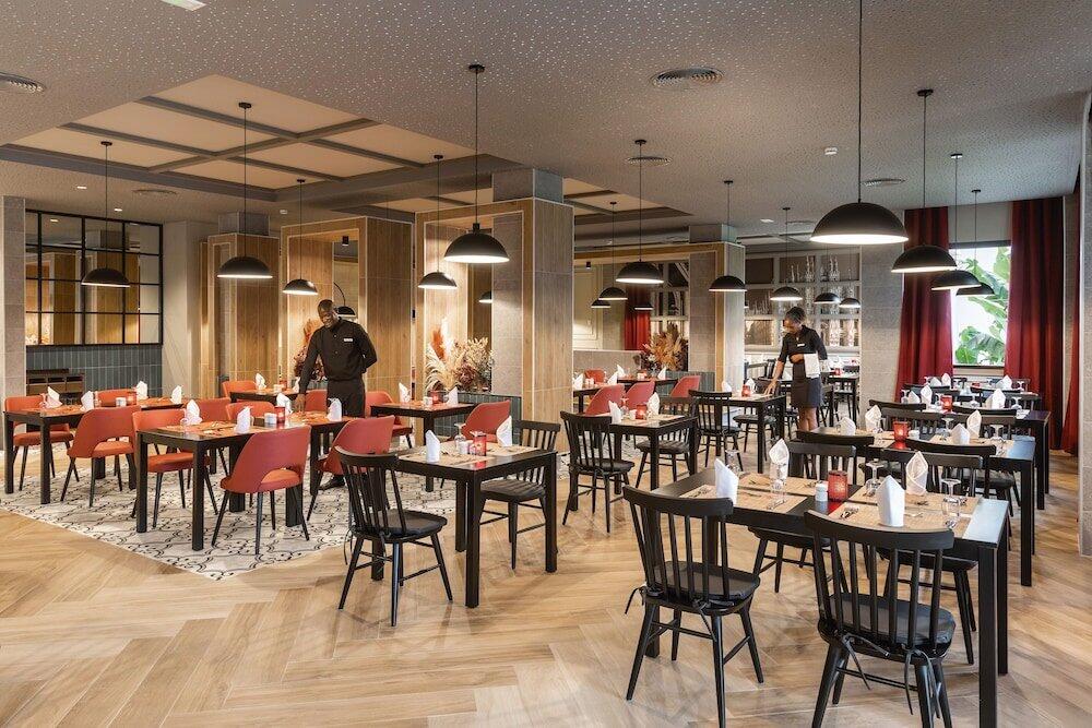 Foto de restauración de Hotel Riu Karamboa - All Inclusive - Adults Only
