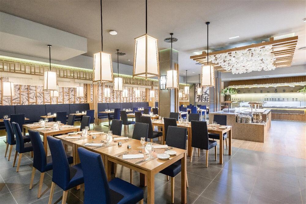 Foto de restauración de Hotel Riu Karamboa - All Inclusive - Adults Only