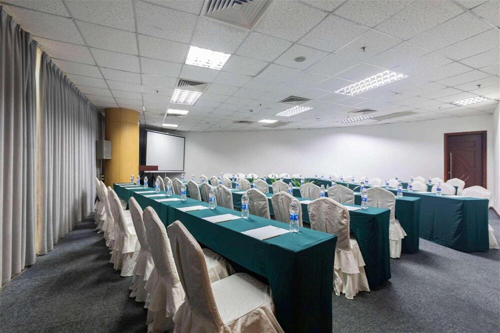 Foto de los servicios de Hotel Days Inn Guangzhou