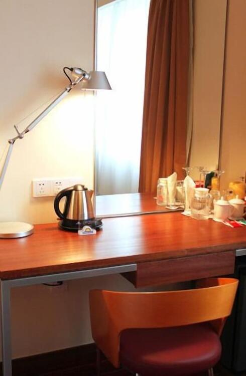 Foto de una habitación de Hotel Days Inn Guangzhou