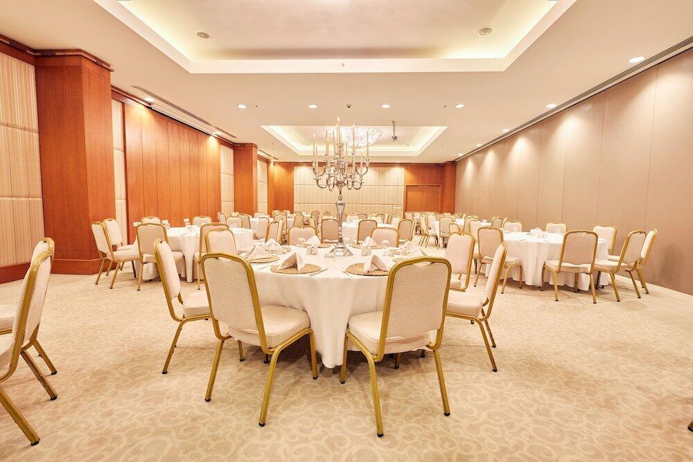 Foto de los servicios de Hotel Park Dedeman Denizli
