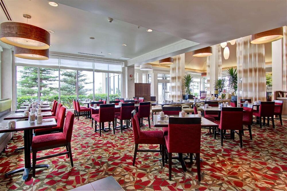 Foto de restauración de Hotel Hilton Garden Inn Calgary Airport