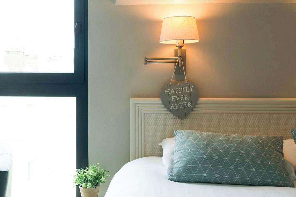 Foto de una habitación de The Originals Boutique, Hôtel Neptune, Berck-sur-Mer (Inter-Hotel)