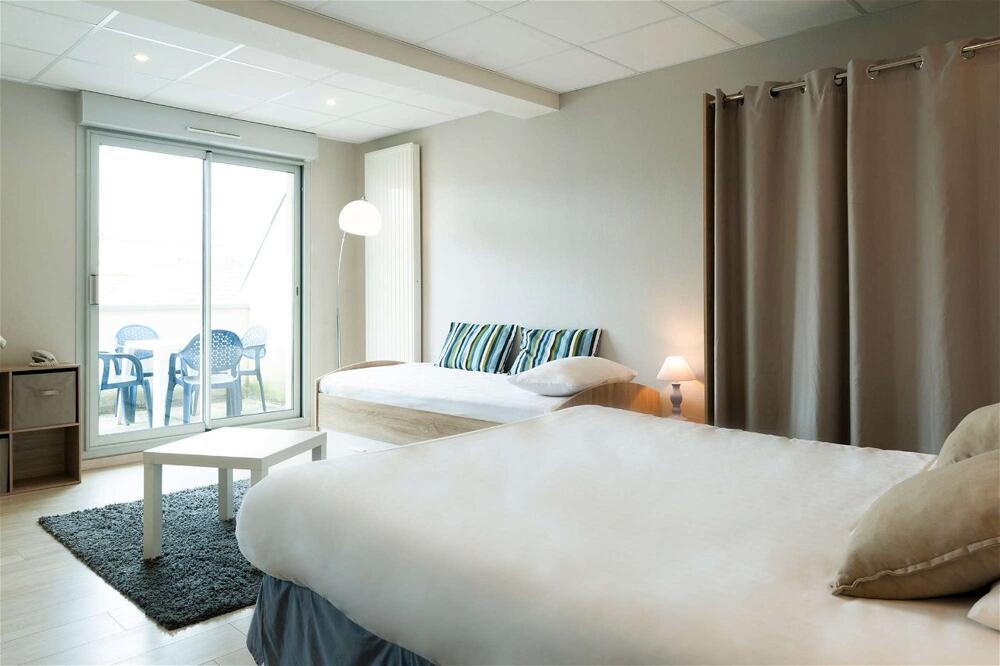 Foto de una habitación de The Originals Boutique, Hôtel Neptune, Berck-sur-Mer (Inter-Hotel)