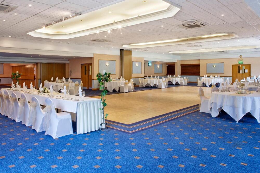 Foto de los servicios de Holiday Inn Newport, an IHG Hotel