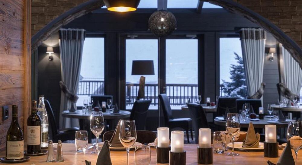Foto de restauración de Hotel Village Montana