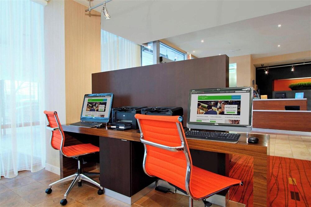 Foto de los servicios de Hotel Courtyard by Marriott Lyndhurst Meadowlands