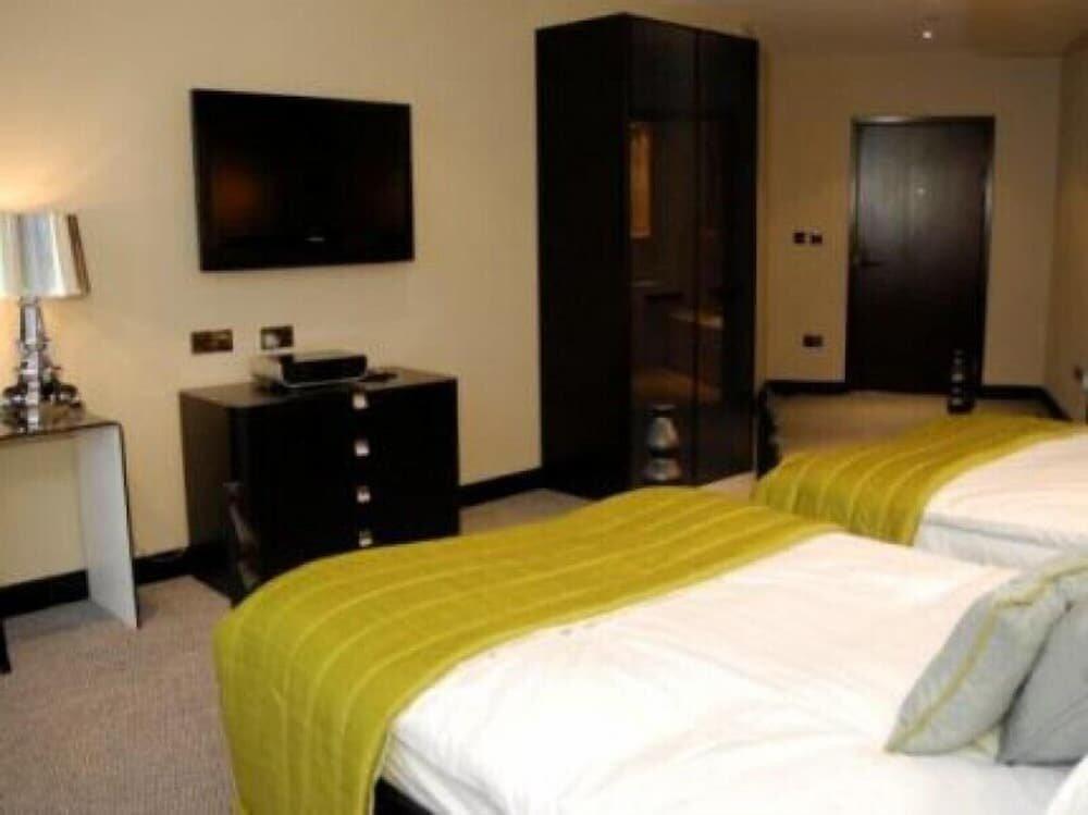 Room – Printworks Hotel