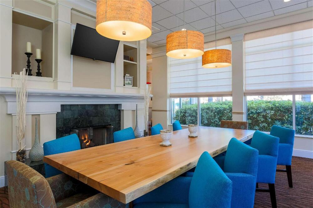 Foto de los servicios de Hotel Hilton Garden Inn Bakersfield