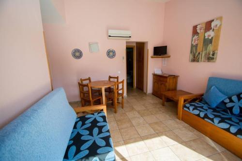 Foto de las zonas nobles de Apartamentos Galdana Gardens