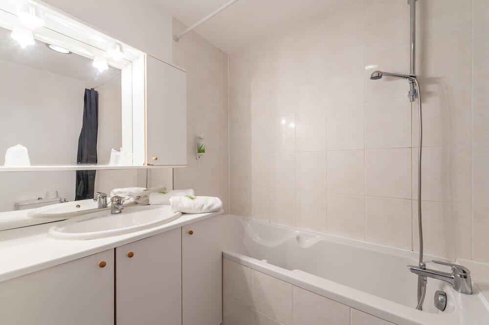 Foto del baño de Residhotel Vieux Port