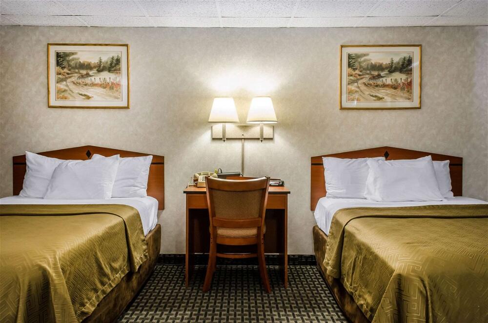 Foto de una habitación de Hotel Rodeway Inn State College - near University