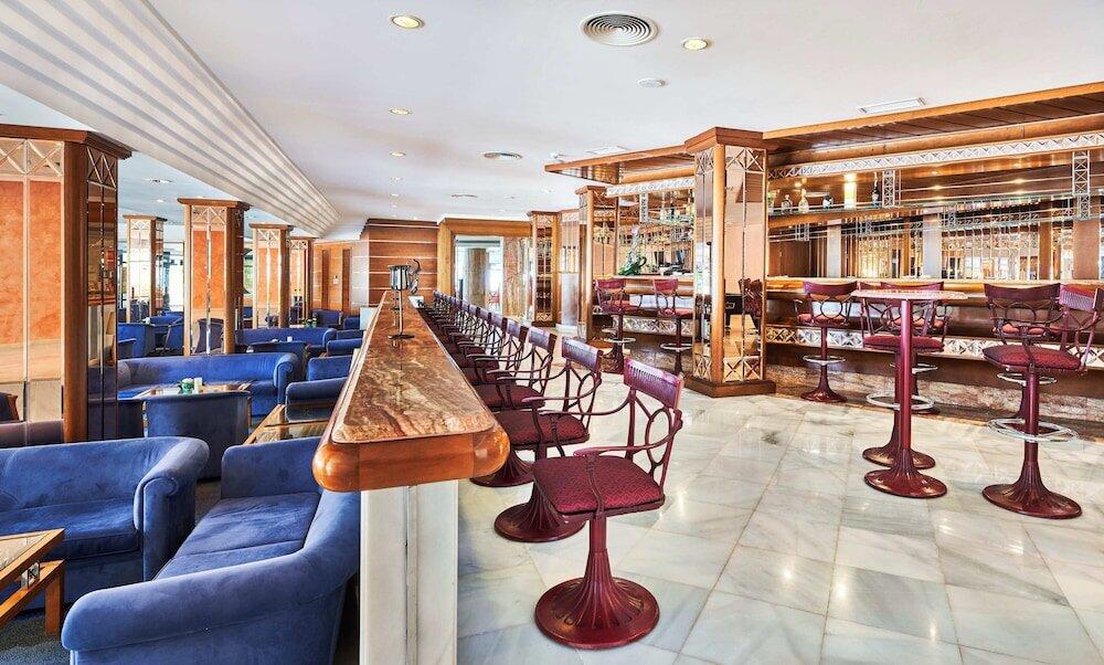 Foto de restauración de Hotel Serrano Palace