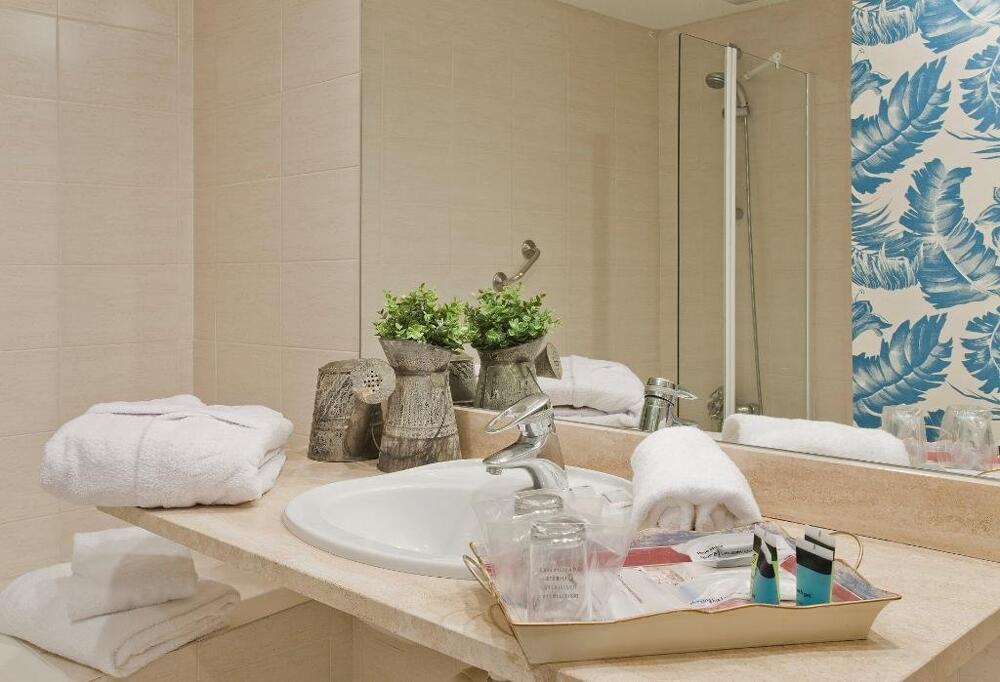 Foto del baño de Hotel Luze El Toro