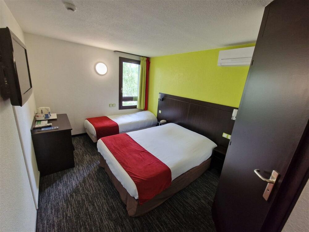 Foto de una habitación de Kyriad Montluçon - Saint Victor