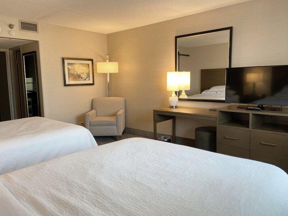 Foto de una habitación de Hotel Embassy Suites Chicago - Schaumburg/Woodfield