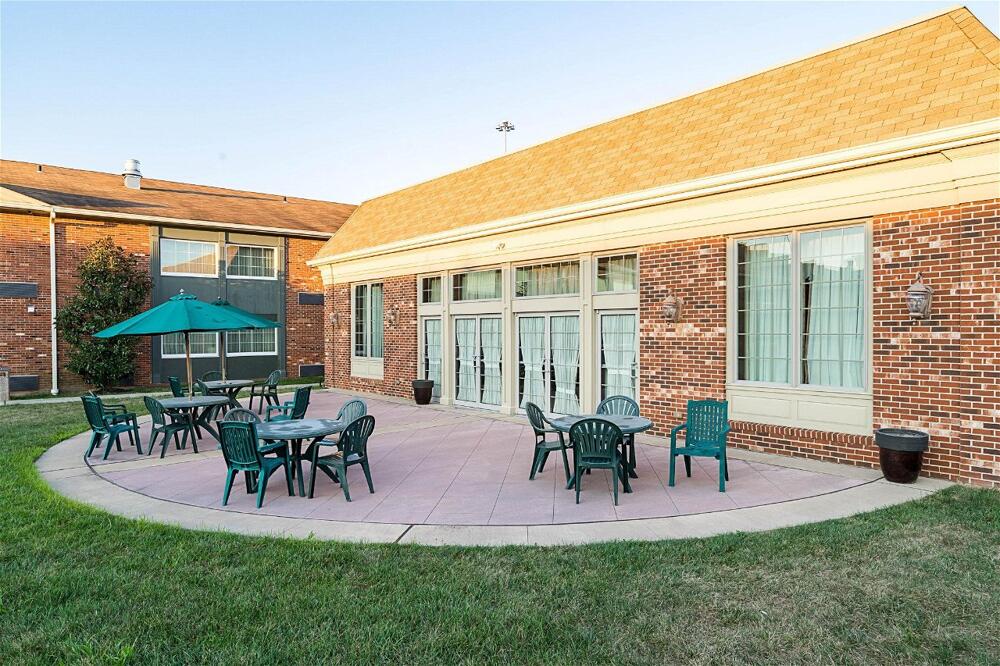 Foto general de Hotel Red Roof Inn &amp;amp; Suites Wilmington – New Castle