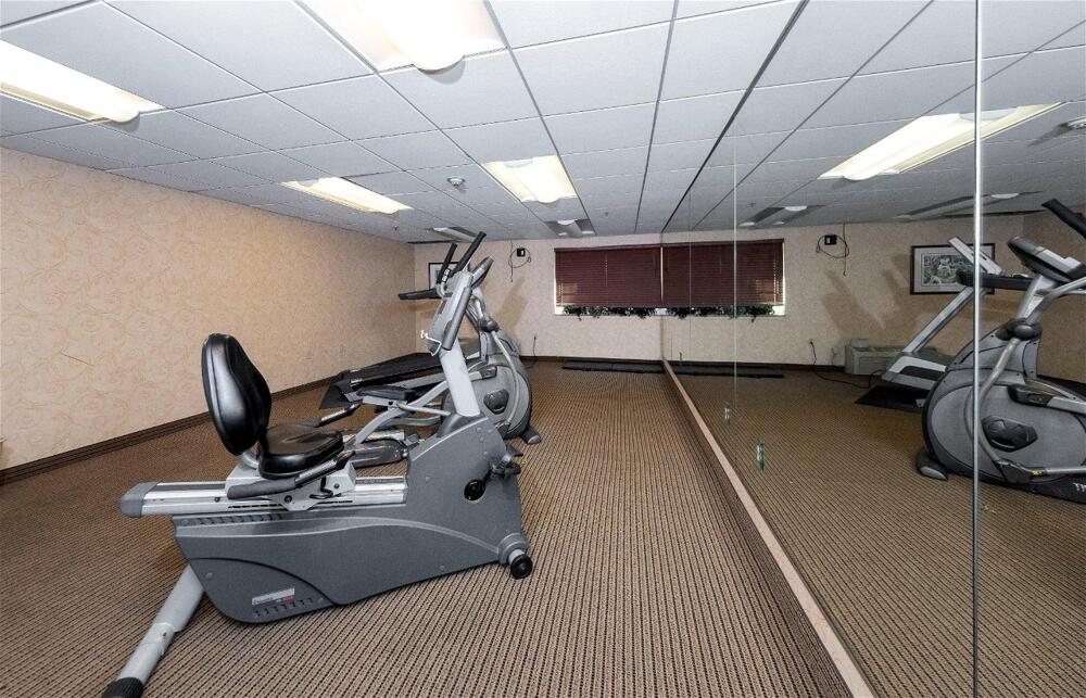 Foto de los servicios de Hotel Red Roof Inn &amp;amp; Suites Wilmington – New Castle