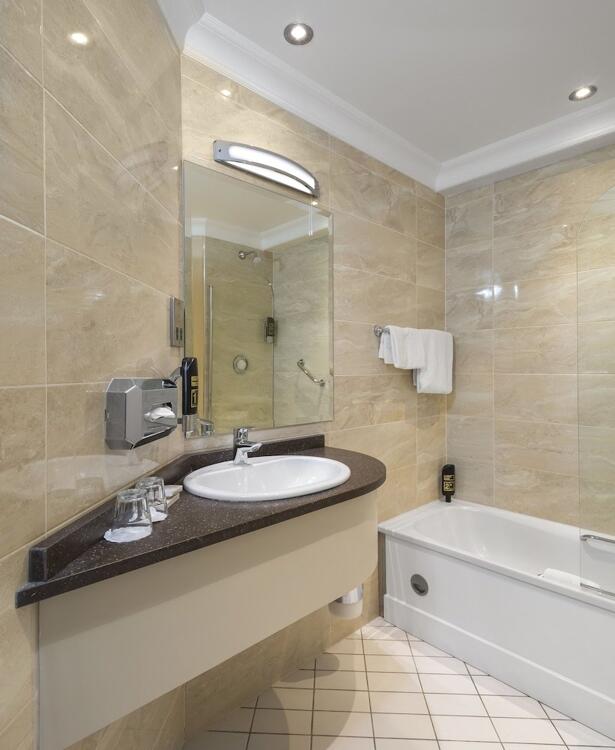 Foto del baño de Limerick City Hotel