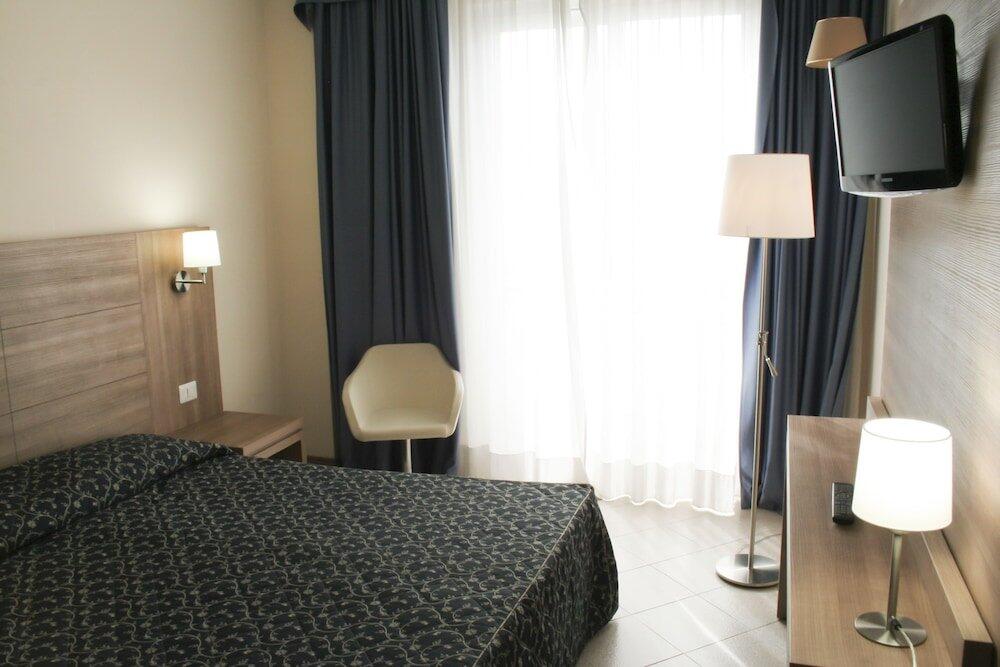 Foto de una habitación de Hotel Mediterraneo