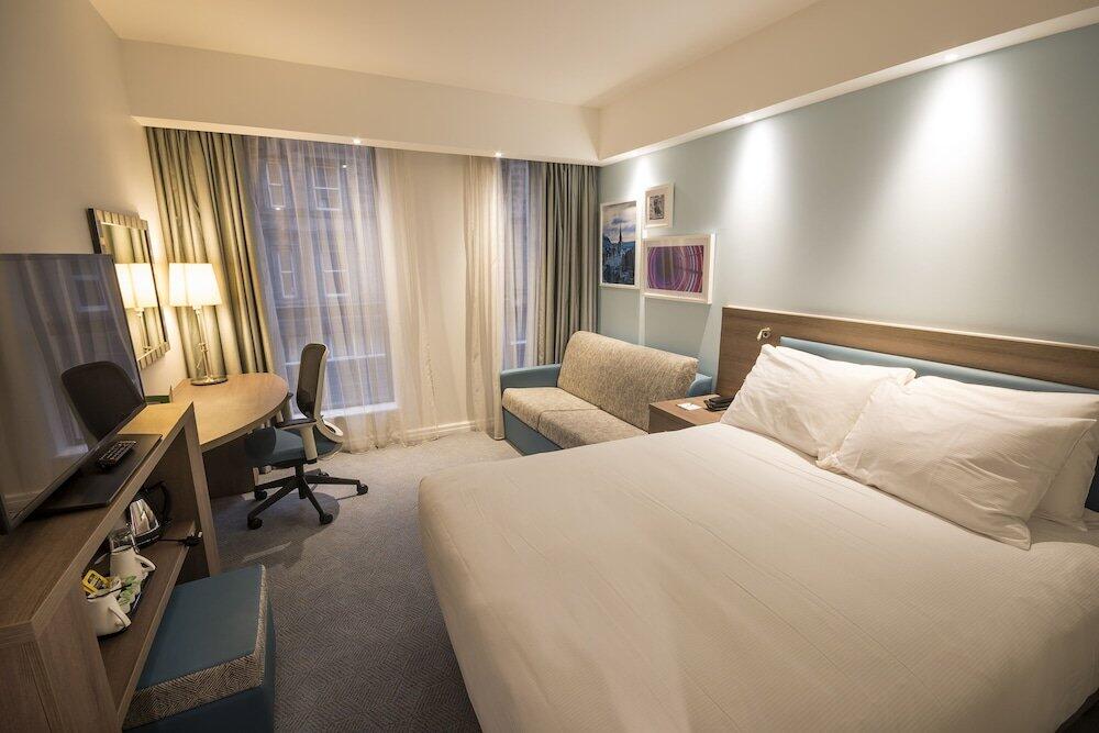 Foto de una habitación de Hotel Hampton by Hilton Edinburgh West End
